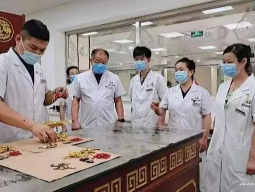捷斯林为黑龙江省中医药科学院香安院区提供精品饮片药房正式投入使用