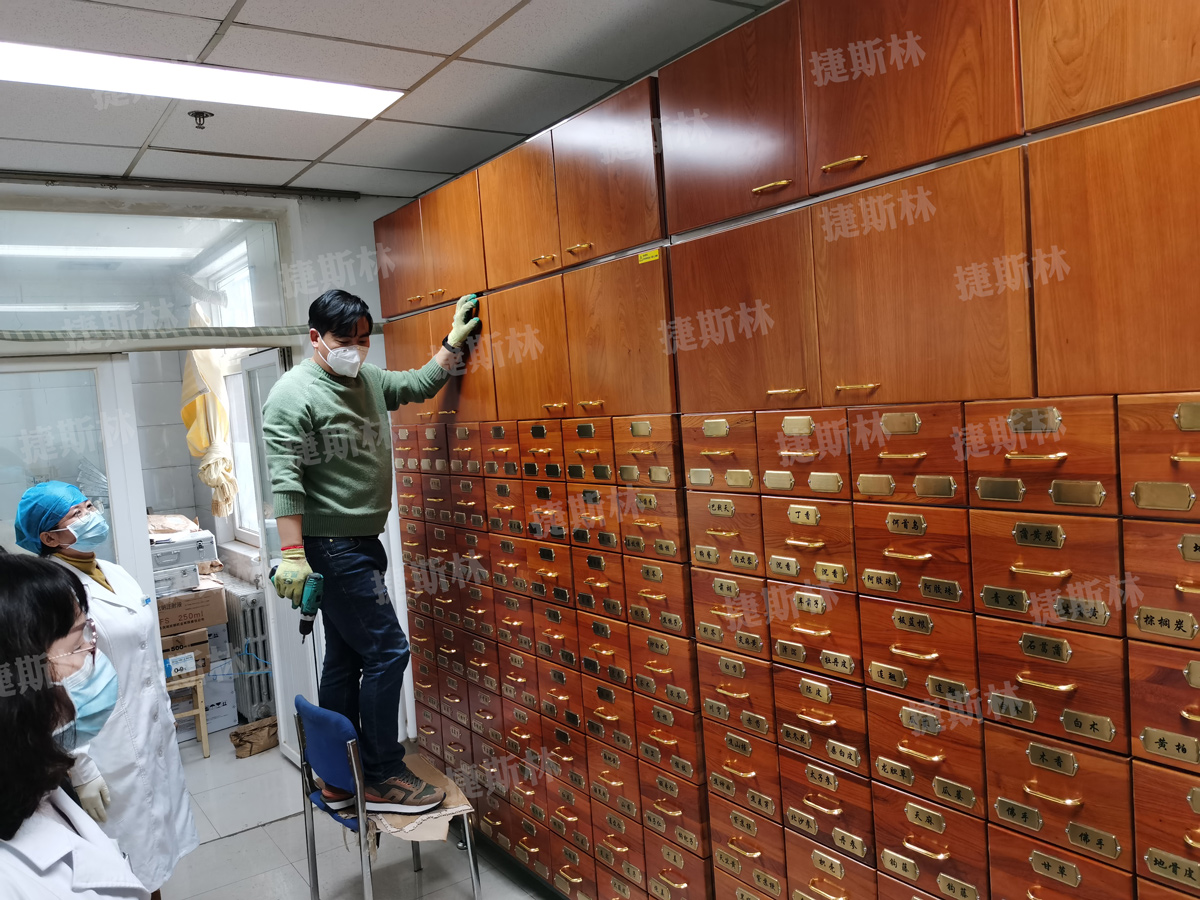 北京延庆永宁社区卫生服务中心采购原木色系不锈钢钢结构中药柜产品
